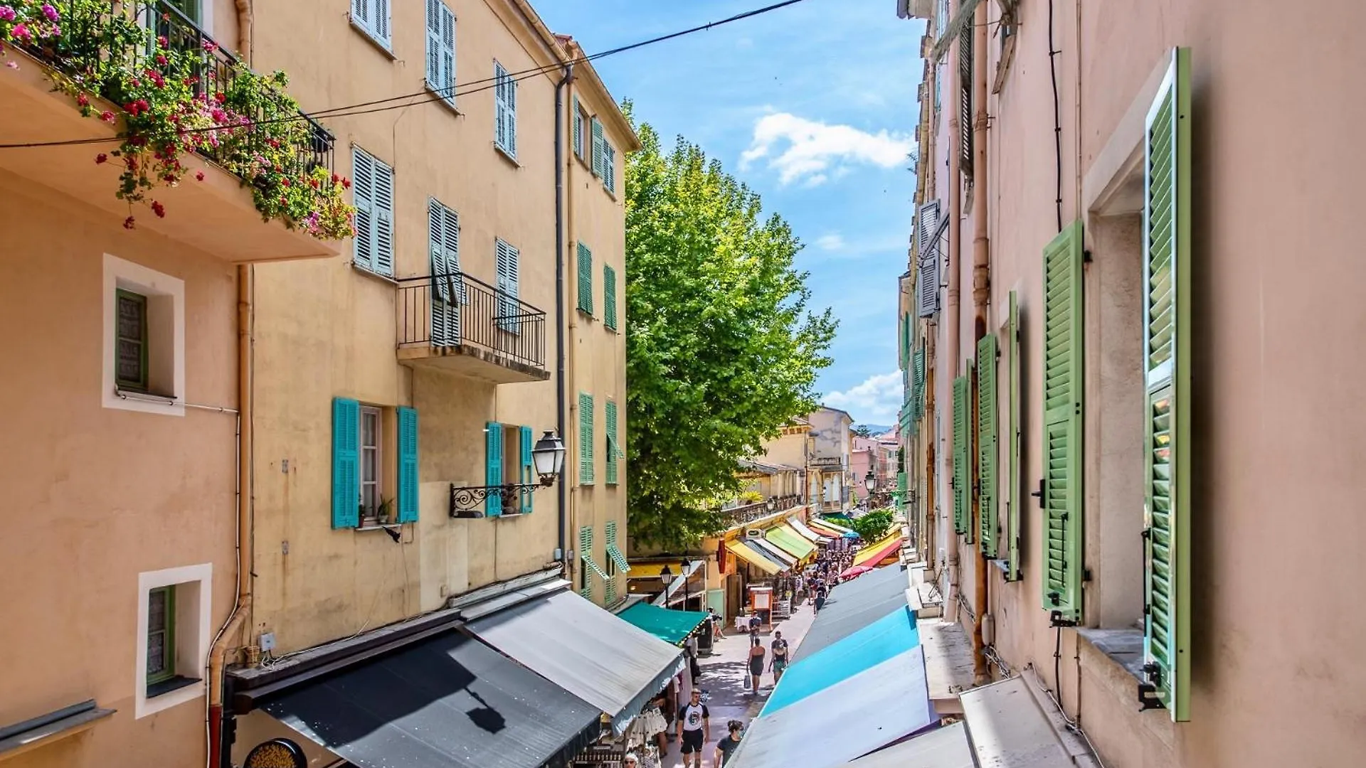 St Michel - Beau 3Pieces En Centre-Ville Climatise Menton 0*,  France